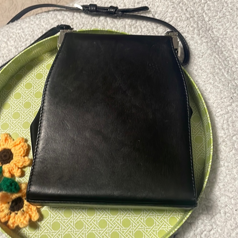 ENZO ANGIOLINNI, Elegant Black Leather Bag